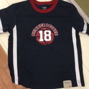 Boys OshKosh t-shirt, size 5, good condition